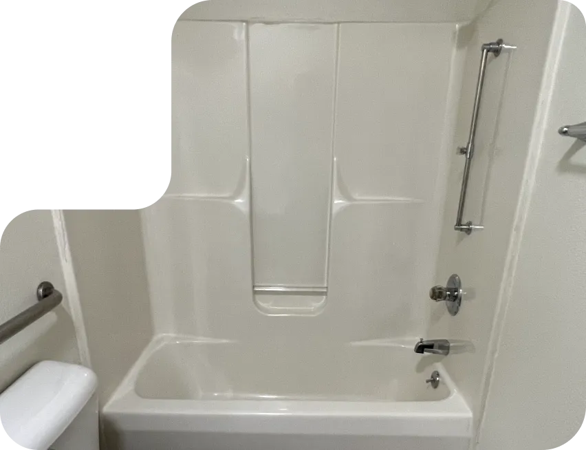 Shower reglazing with smooth glossy tiles